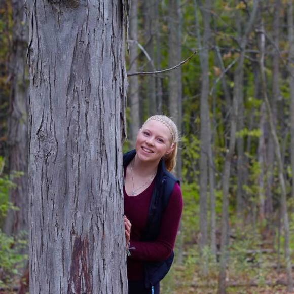 Meet your Posher, Makenzie - Picture 1 of 1